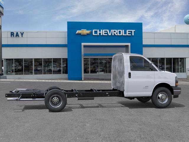 New 2026 Chevrolet Express 3500 w/ Power Convenience Package RWD image 33