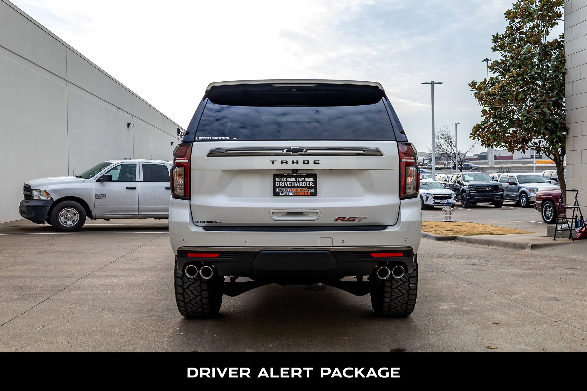 Used 2022 Chevrolet Tahoe RST w/ Sport Performance Package AWD/4WD image 8