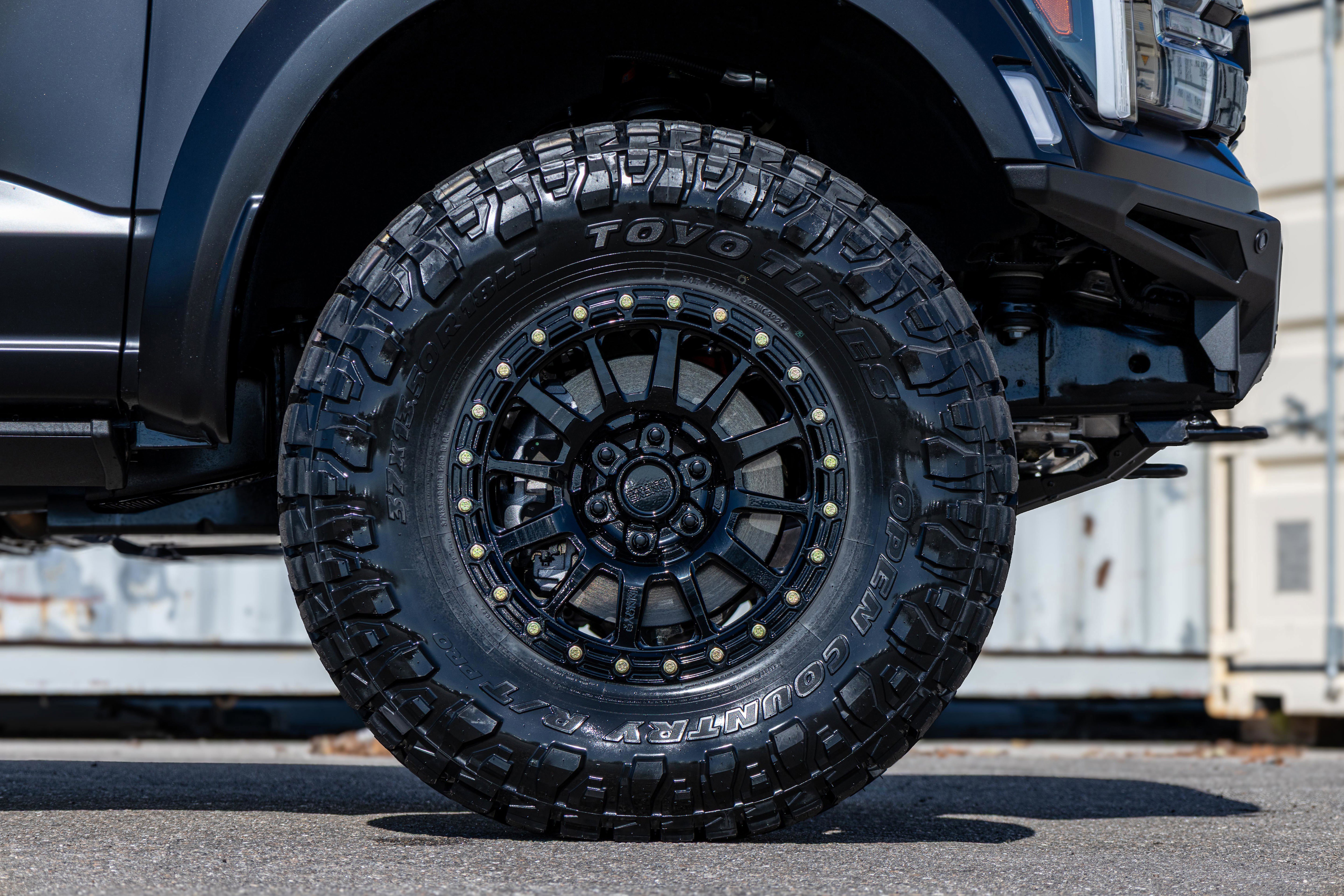 New 2025 Ford F150 Raptor AWD/4WD image 14