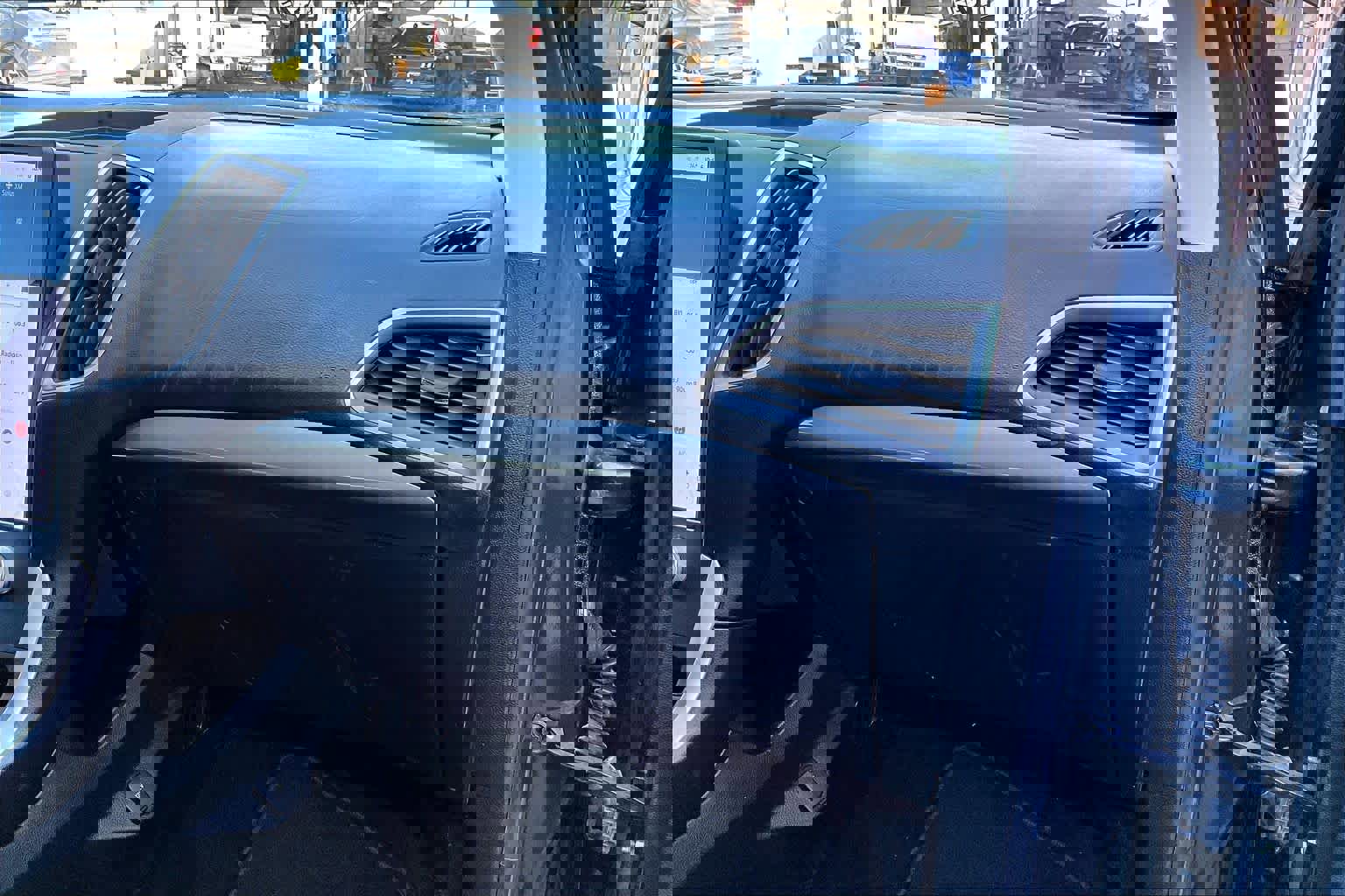 Certified 2023 Ford Edge SE image 19