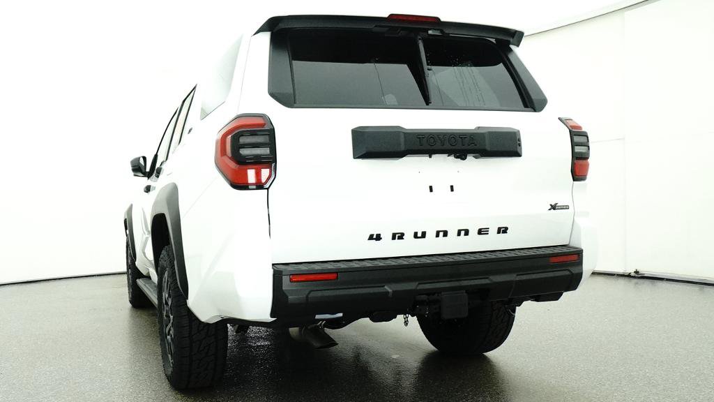 New 2026 Toyota 4Runner SR5 AWD/4WD image 25