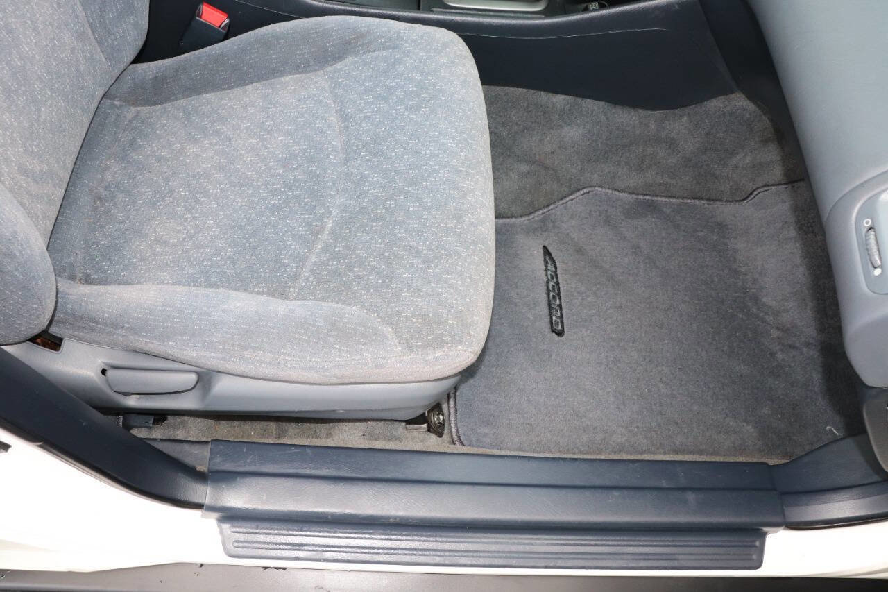 Used 2001 Honda Accord LX image 37