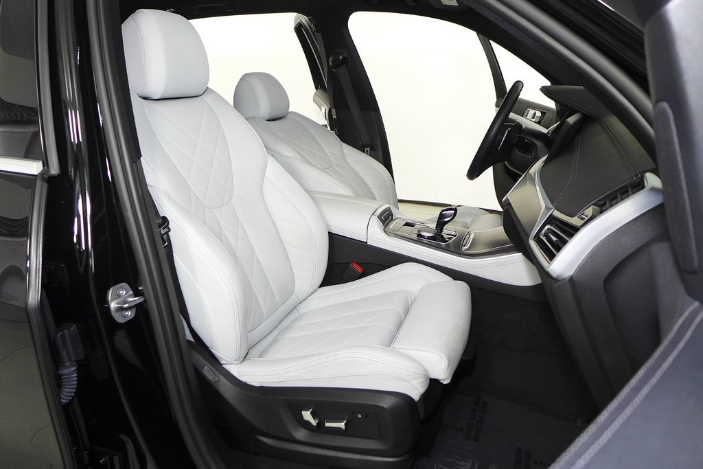 Used 2023 BMW X5 sDrive40i w/ Parking Assistance Package RWD image 19