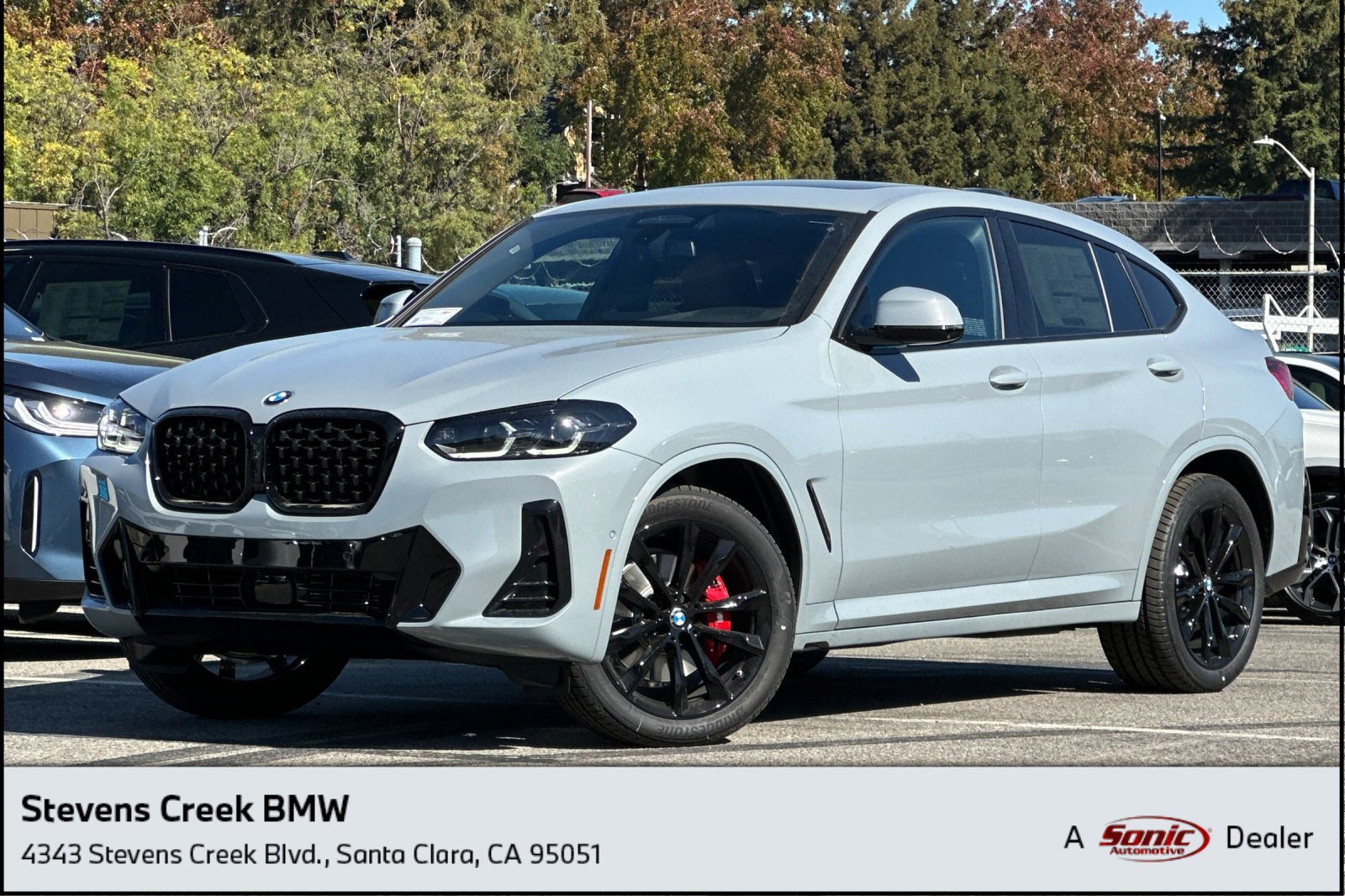 New 2025 BMW X4 xDrive30i w/ Premium Package