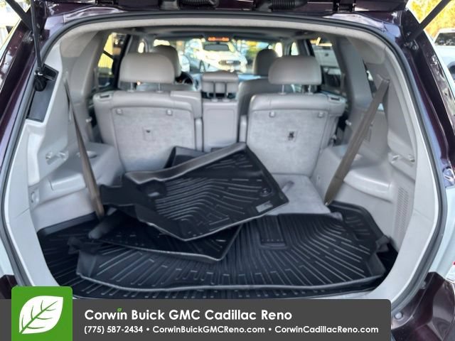 Used 2013 Toyota Highlander Limited AWD/4WD image 32