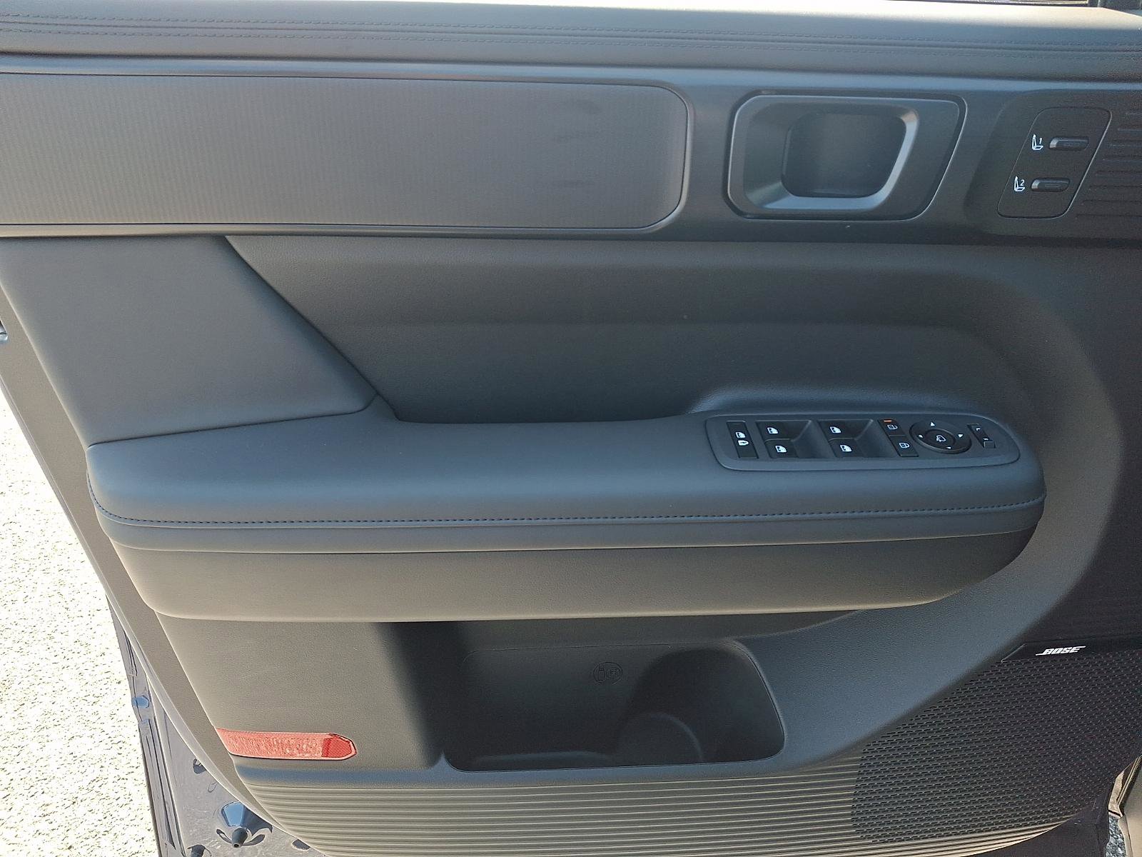 New 2026 Hyundai Santa Fe Calligraphy image 8