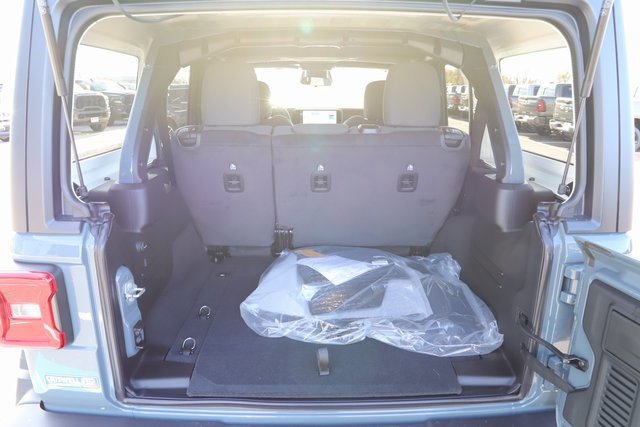 New 2026 Jeep Wrangler Unlimited Rubicon image 10