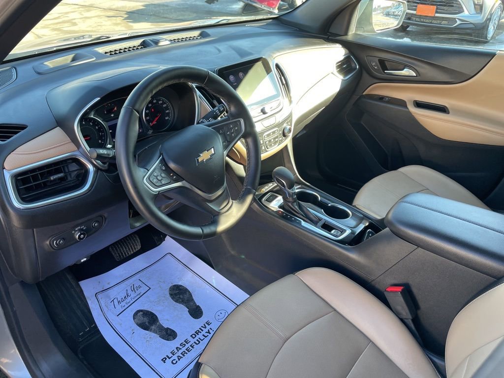 Used 2023 Chevrolet Equinox Premier image 4