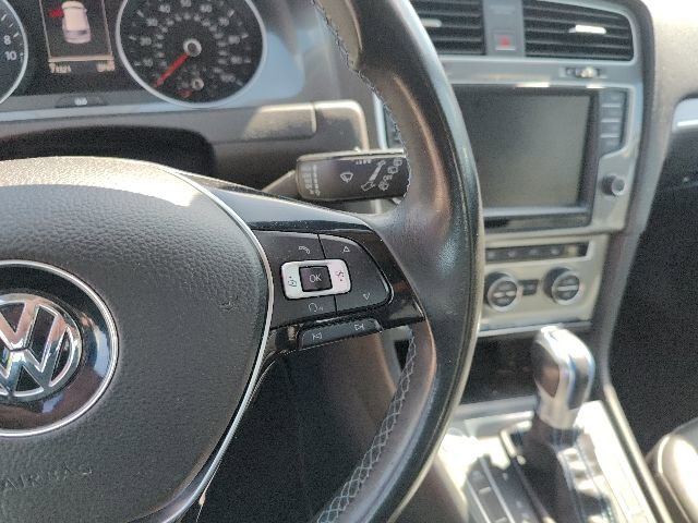 Used 2016 Volkswagen e-Golf SEL Premium FWD image 27