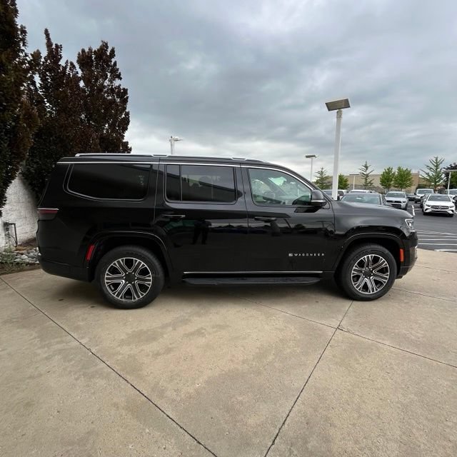 Used 2024 Jeep Wagoneer Series II AWD/4WD image 5