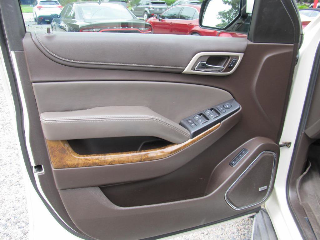 Used 2015 GMC Yukon XL Denali w/ Open Road Package image 27