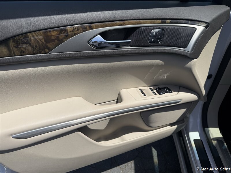 Used 2016 Lincoln MKZ Hybrid w/ Equipment Group 600A Reserve FWD image 7
