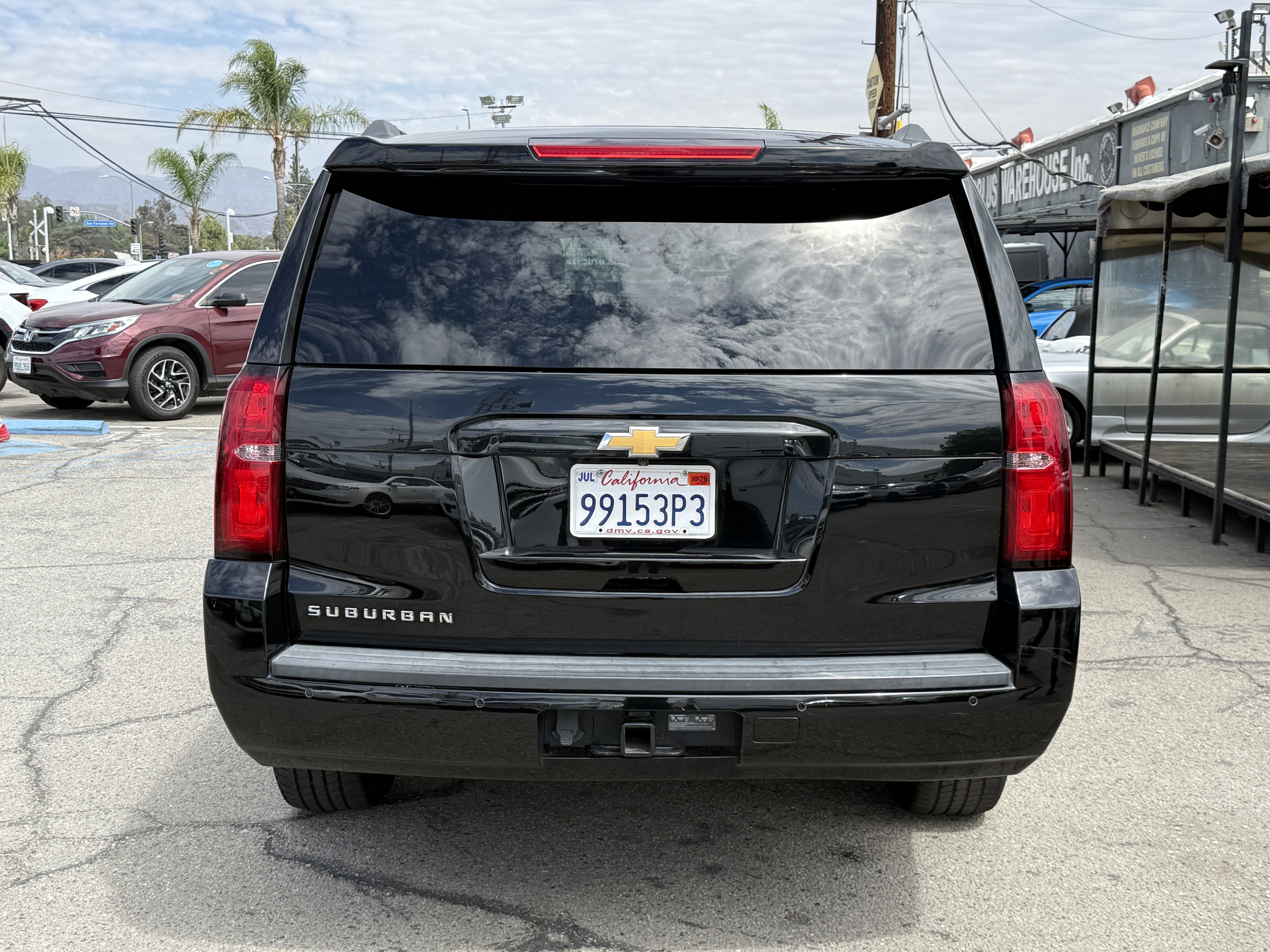 Used 2020 Chevrolet Suburban LT image 6