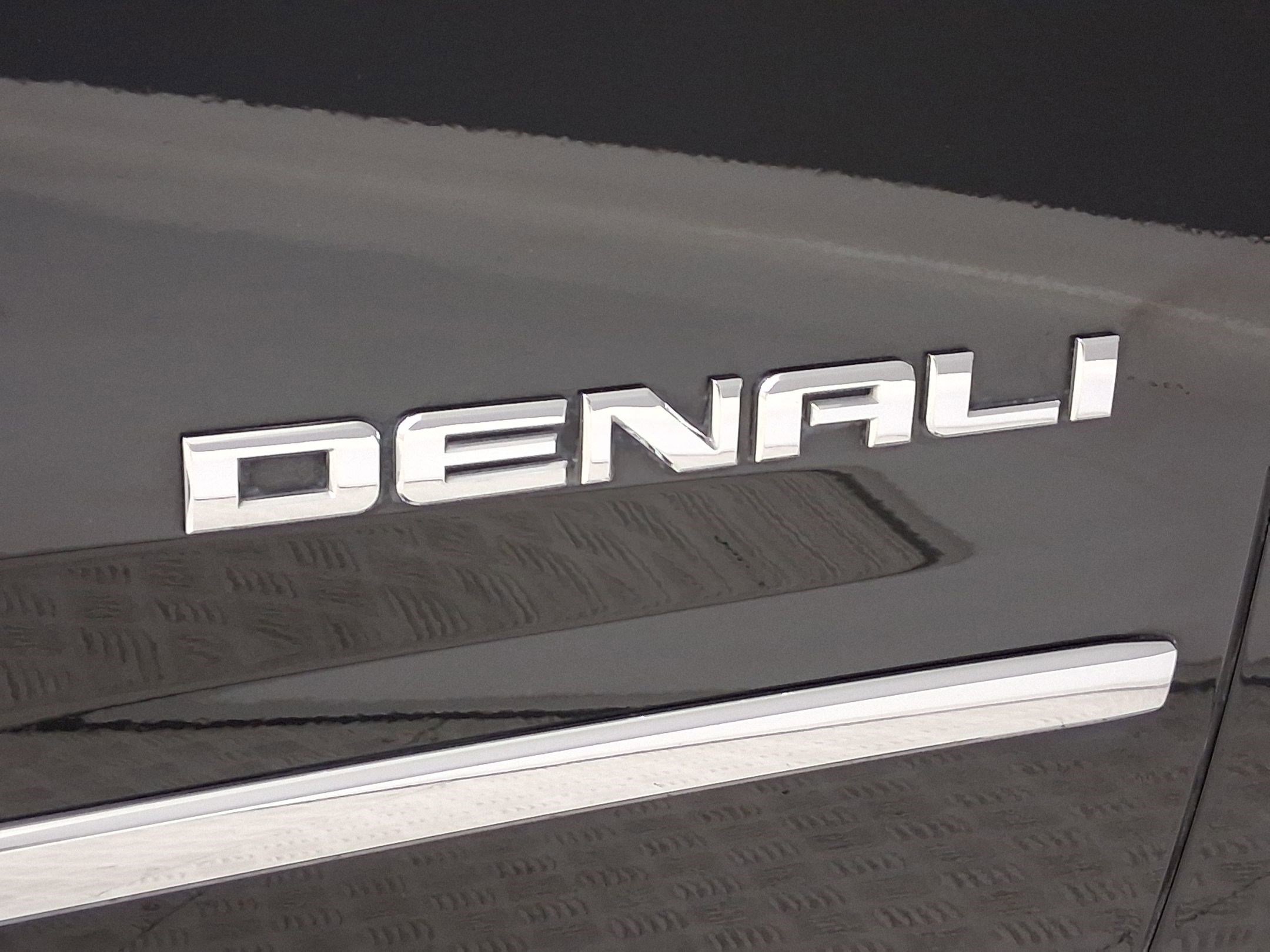 Used 2019 GMC Yukon XL Denali w/ Denali Ultimate Package image 36