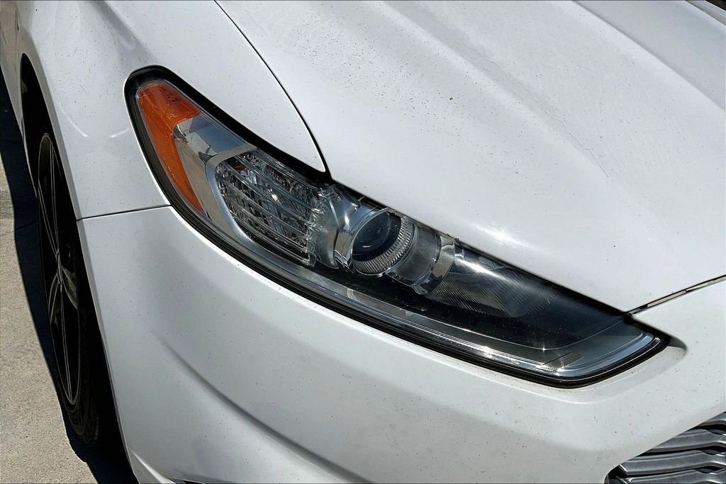 Used 2016 Ford Fusion SE image 28