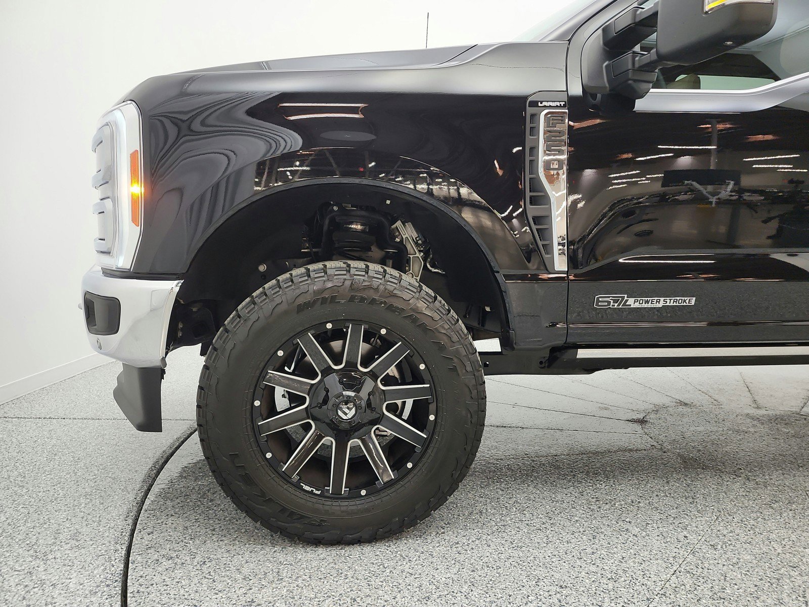 Used 2023 Ford F250 Lariat w/ Lariat Ultimate Package AWD/4WD image 22