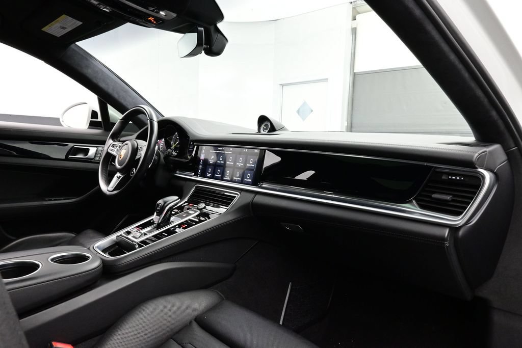 Certified 2019 Porsche Panamera Turbo S w/ Premium Package Plus AWD/4WD image 19