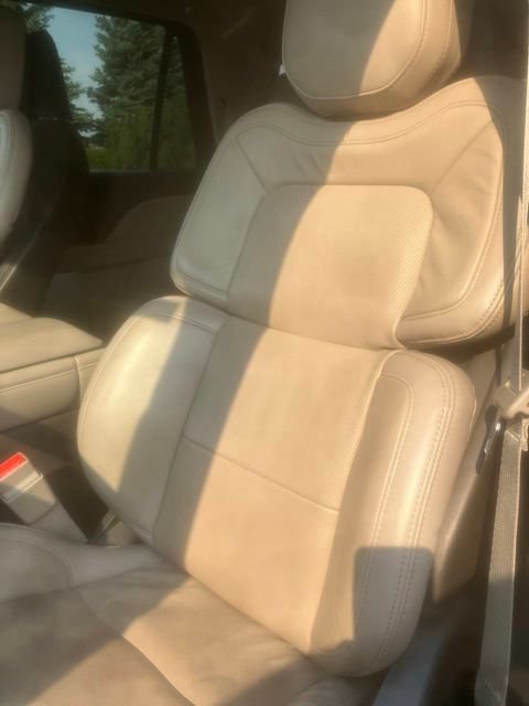 Certified 2023 Lincoln Navigator L Reserve AWD/4WD image 10