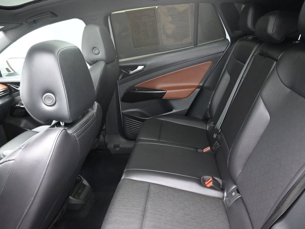 Used 2021 Volkswagen ID.4 Pro S w/ ID.4 Protection Package RWD image 9