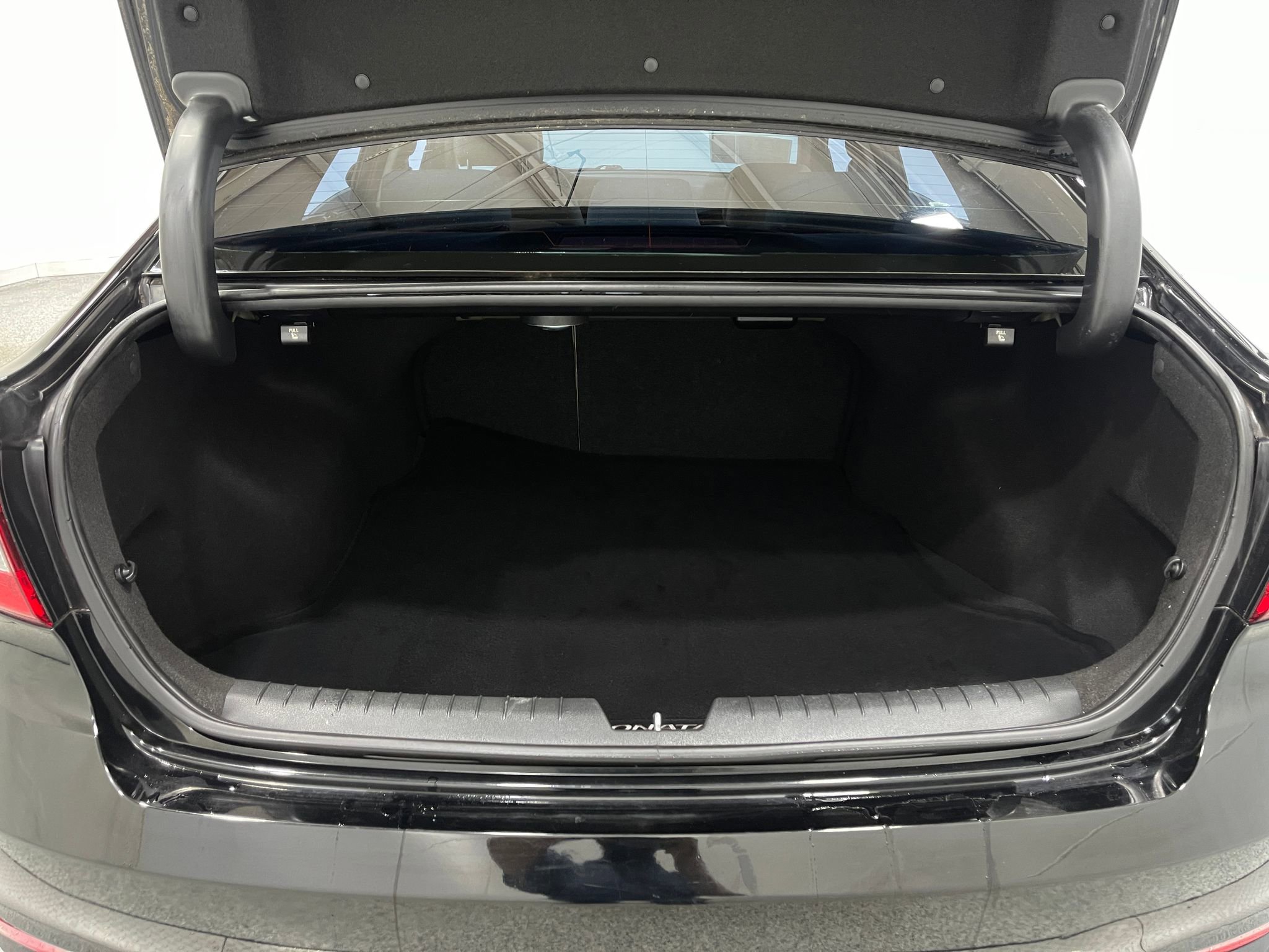 Used 2017 Hyundai Sonata Limited w/ Tech Package 03 image 26