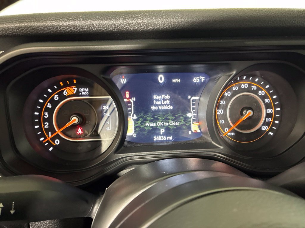Used 2024 Jeep Wrangler Unlimited Sport AWD/4WD image 14