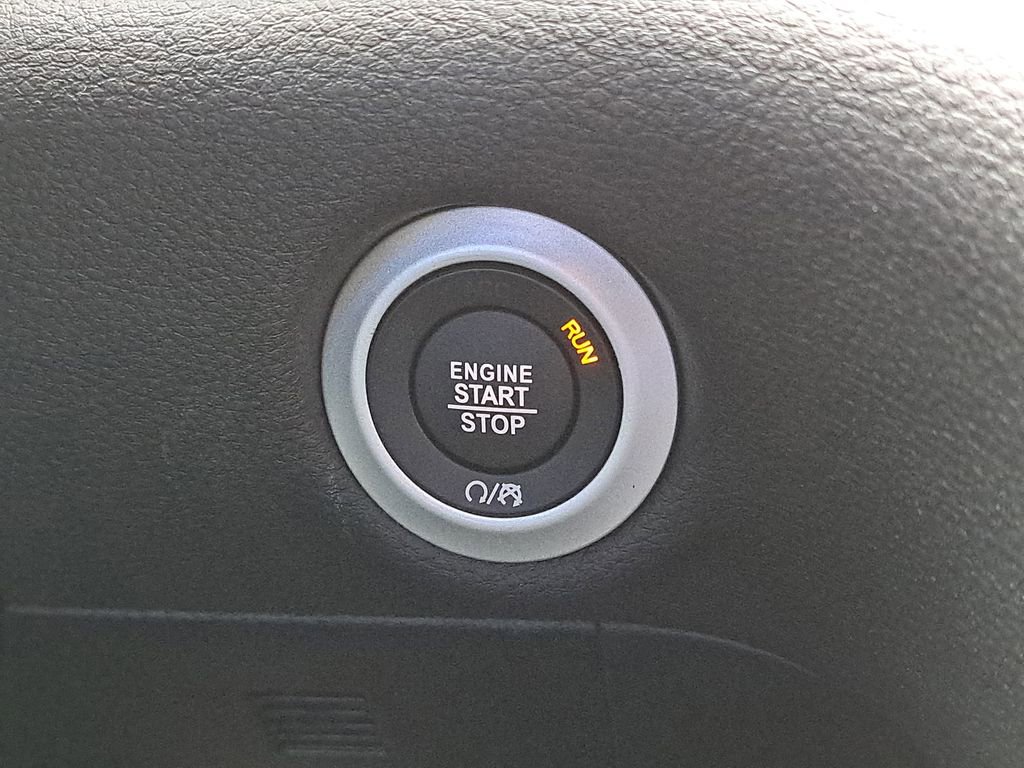 New 2026 Chrysler Pacifica Select w/ S Appearance Package image 23