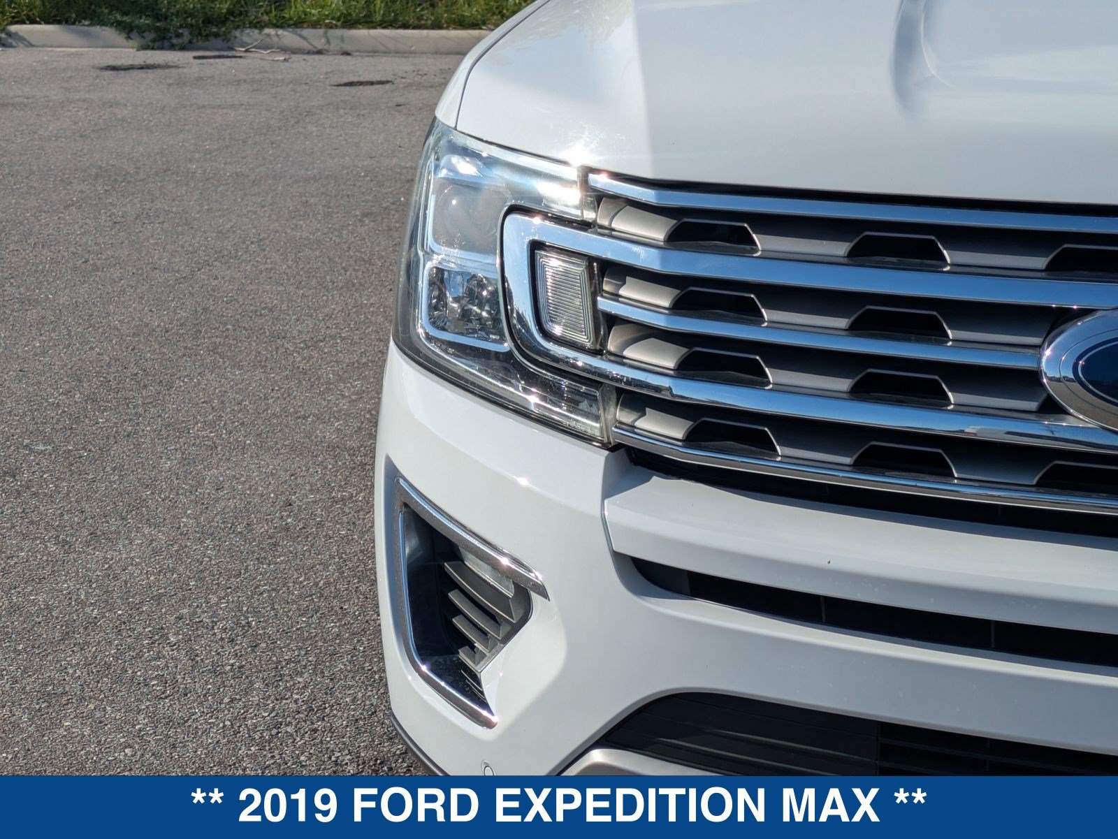 Used 2019 Ford Expedition Max Limited RWD image 10