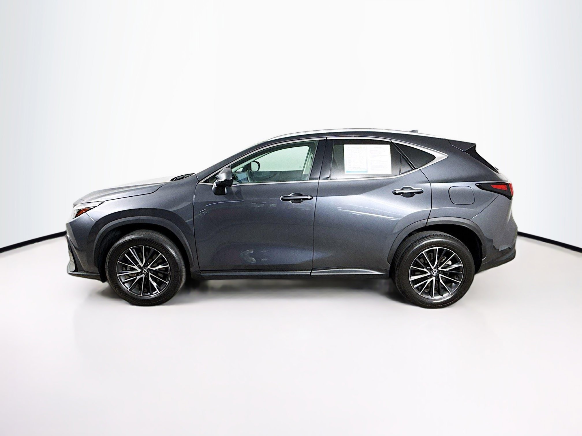 Used 2024 Lexus NX 250 FWD w/ Cold Area Package image 7