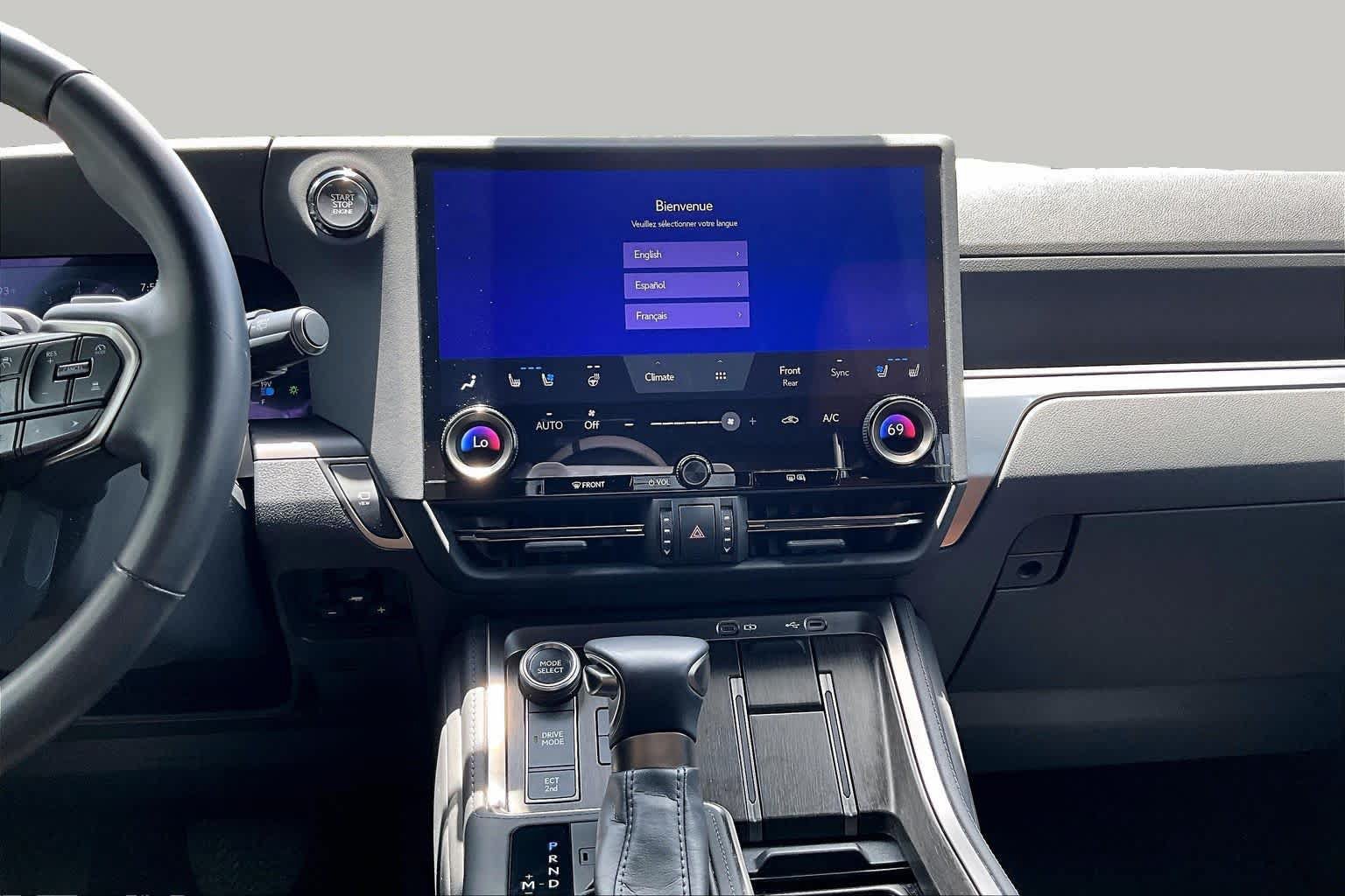 Used 2024 Lexus GX 550 w/ Accessory Package (Z1) AWD/4WD image 7