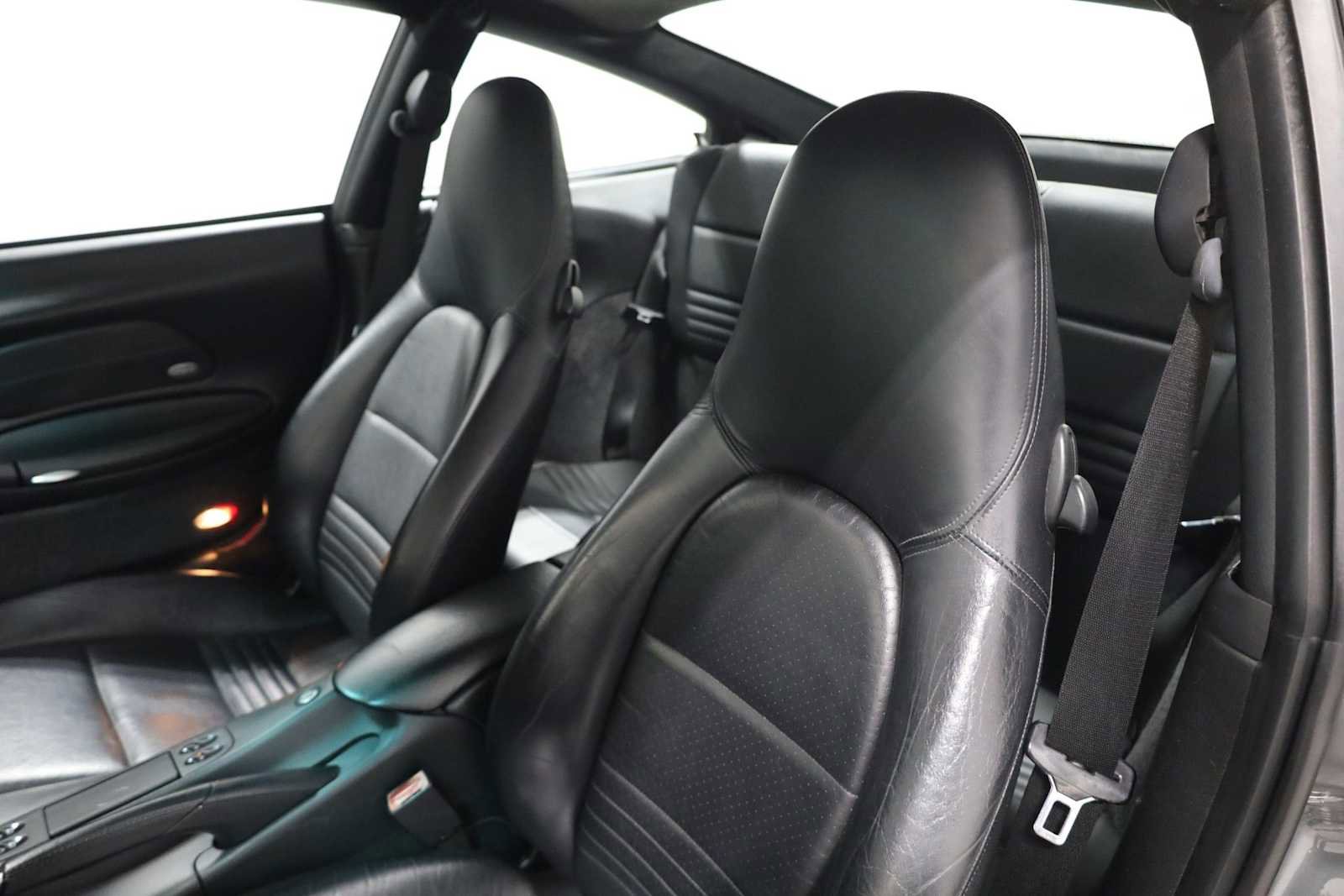 Used 2001 Porsche 911 Carrera image 18