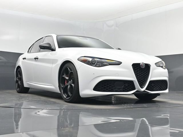 Used 2021 Alfa Romeo Giulia Ti Sport image 48