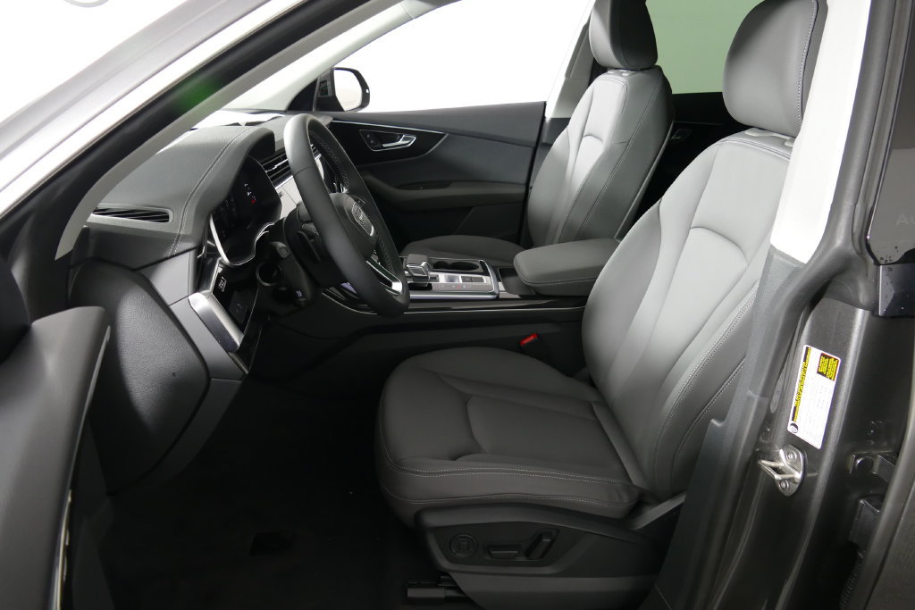 New 2026 Audi Q8 Premium AWD/4WD image 10