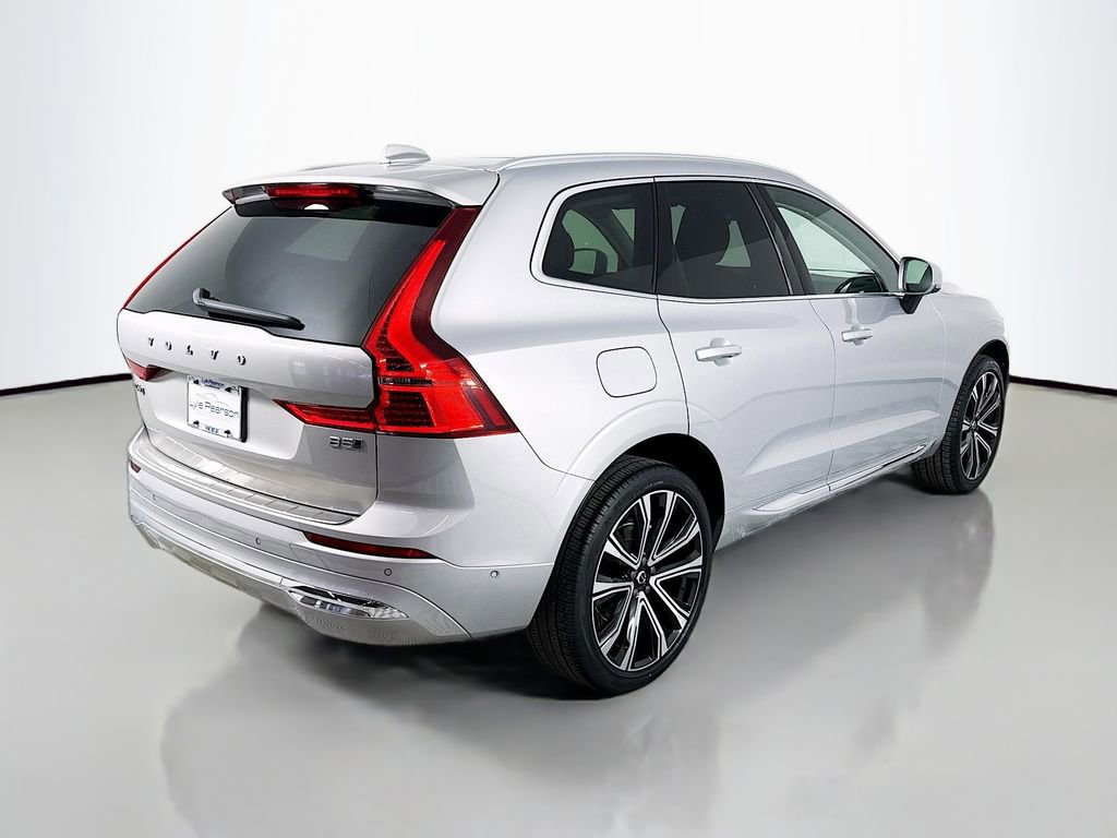 Used 2023 Volvo XC60 B5 Ultimate w/ Climate Package image 9