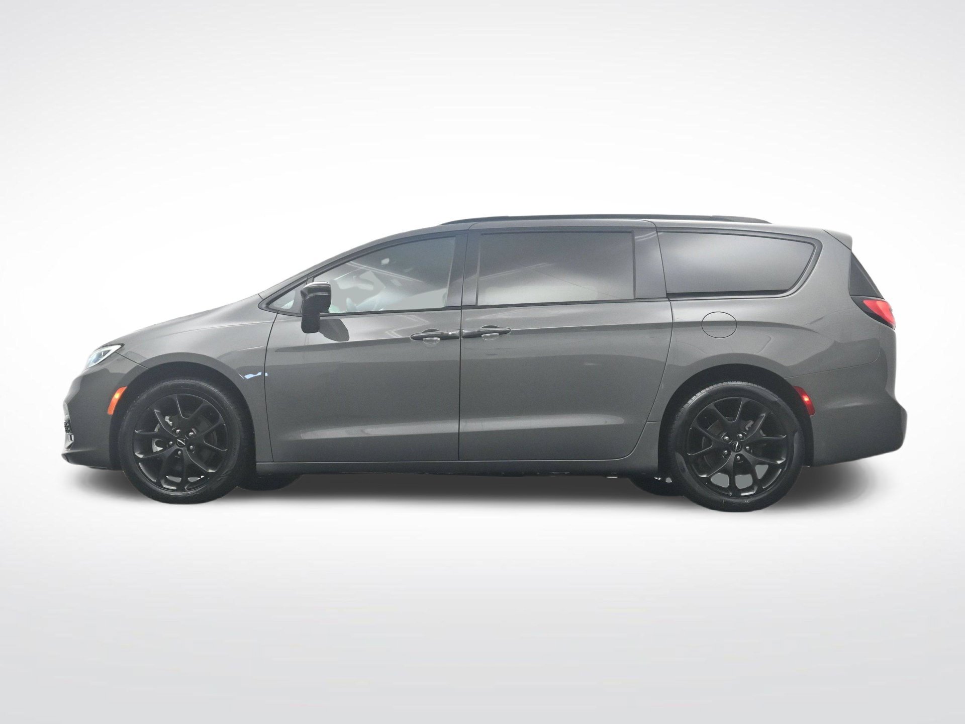 Used 2025 Chrysler Pacifica Limited FWD image 36