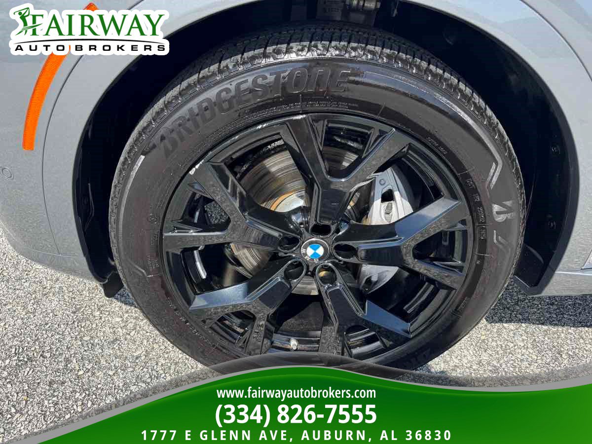 Used 2026 BMW X7 xDrive40i AWD/4WD image 35