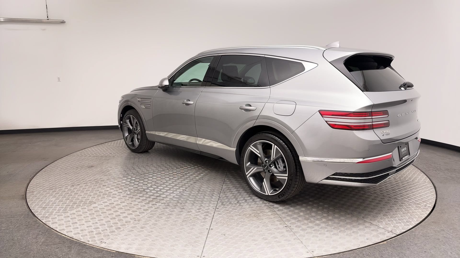 Certified 2026 Genesis GV80 2.5T Prestige AWD/4WD image 4