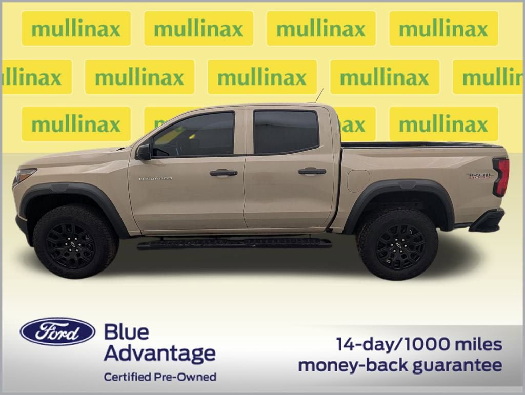 Used 2023 Chevrolet Colorado Trail Boss w/ Technology Package image 12