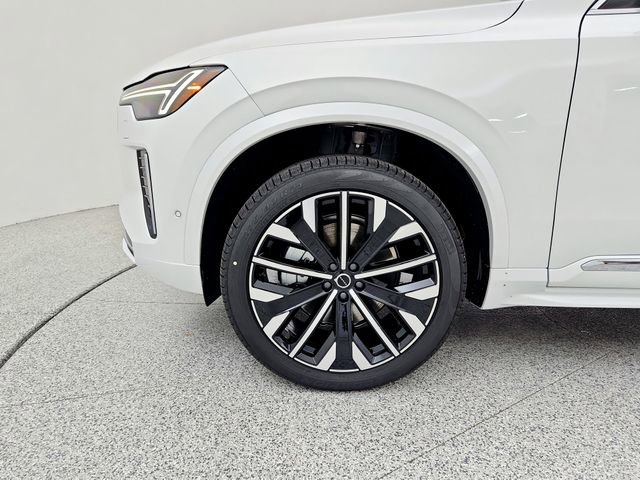 New 2026 Volvo XC90 B6 Plus w/ Protection Package Premier image 30