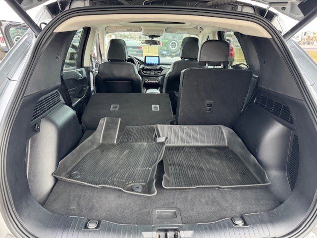 Used 2022 Ford Escape SEL w/ SEL Stealth AWD Package image 29