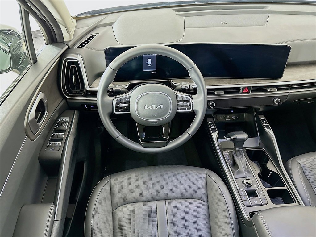 Certified 2025 Kia Sorento X-Line EX image 3