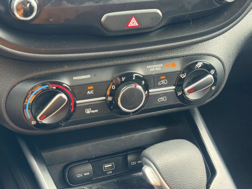 Used 2020 Kia Soul LX FWD image 19