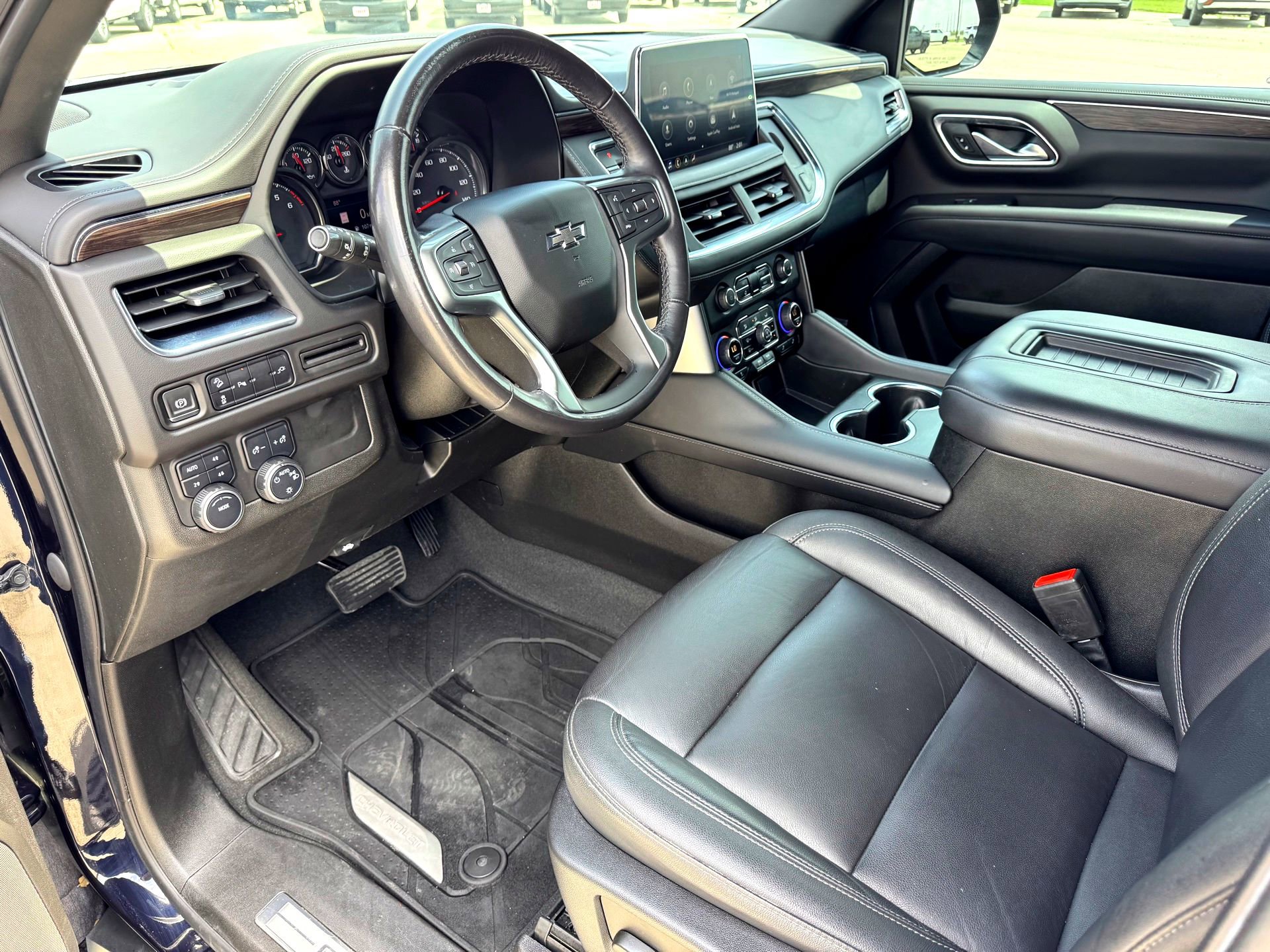 Used 2021 Chevrolet Tahoe Z71 w/ Rear Media and Nav Package image 11