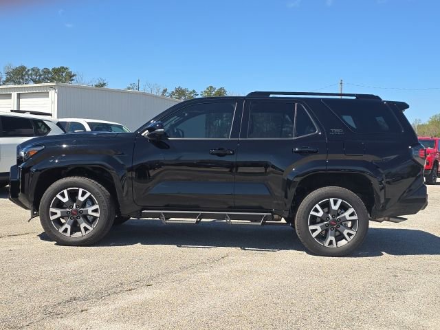 Used 2025 Toyota 4Runner TRD Sport Premium AWD/4WD image 2