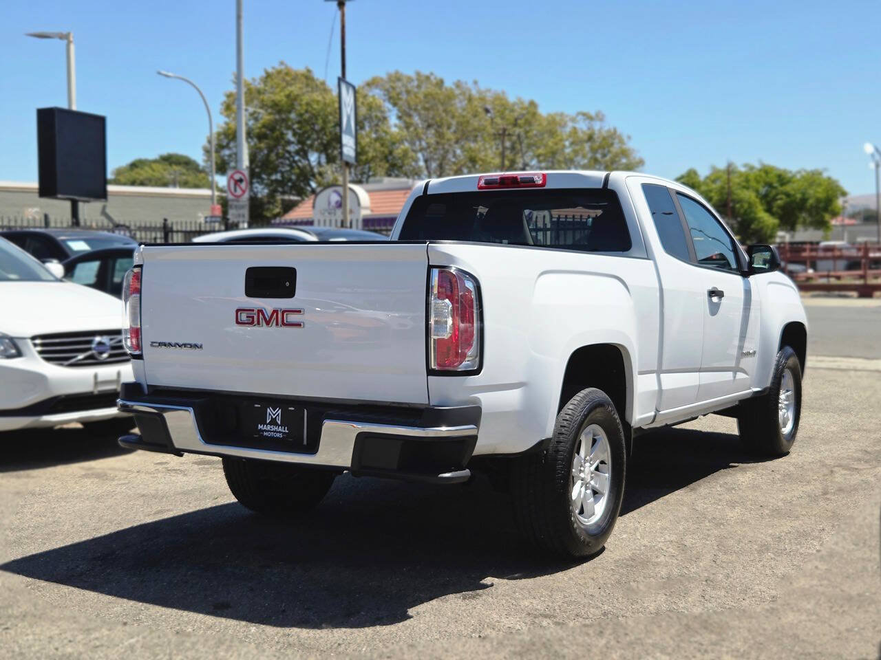 Used 2018 GMC Canyon W/T RWD image 3