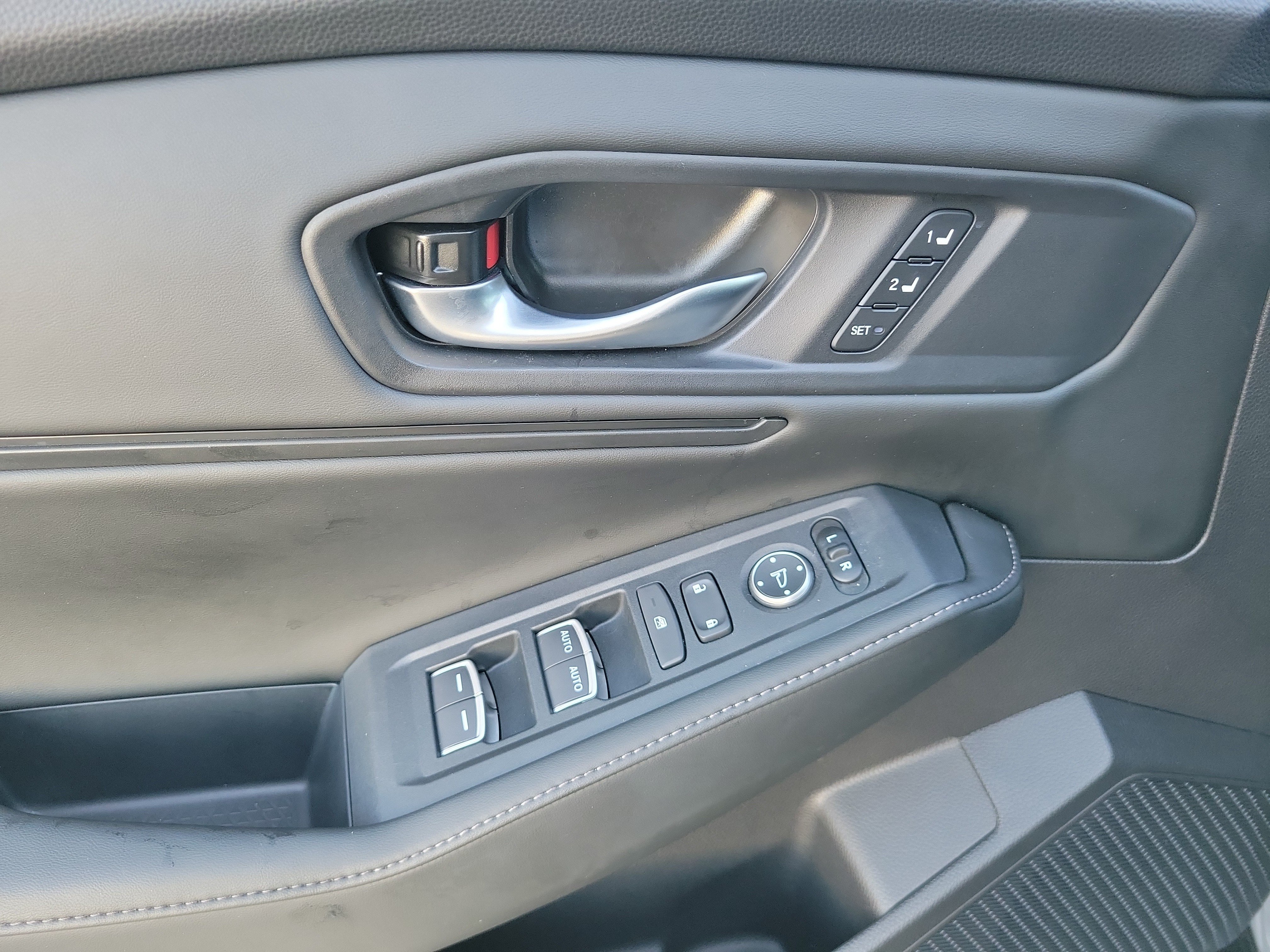 Used 2025 Honda Accord Sport image 24