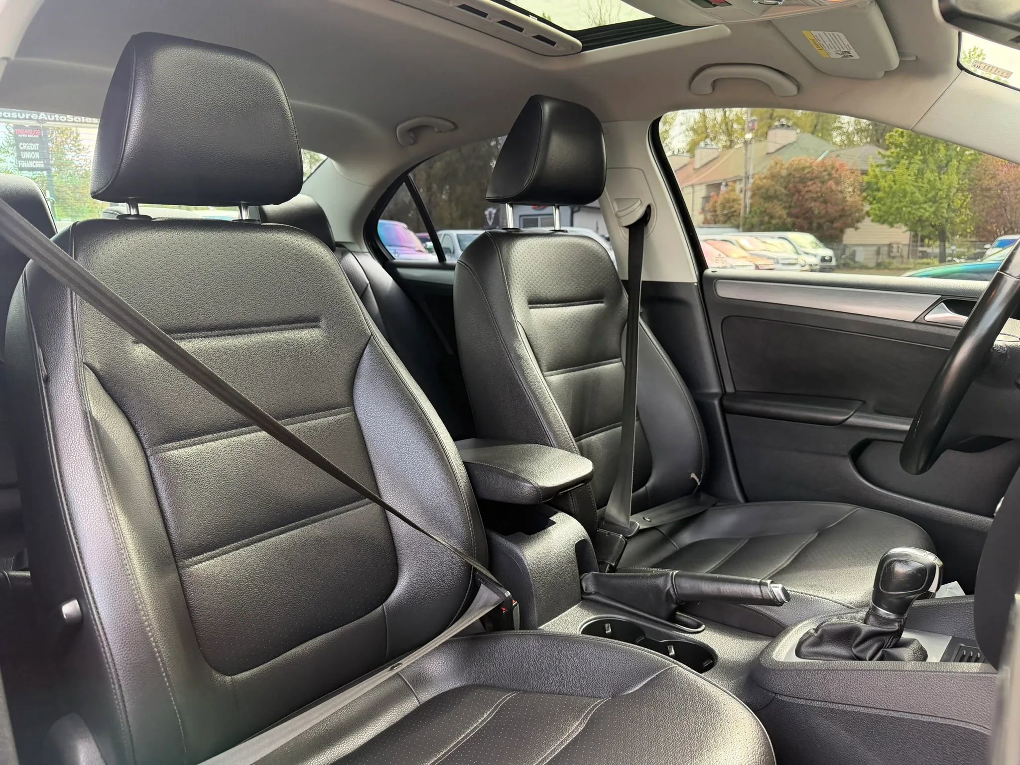 Used 2014 Volkswagen Jetta TDI image 23