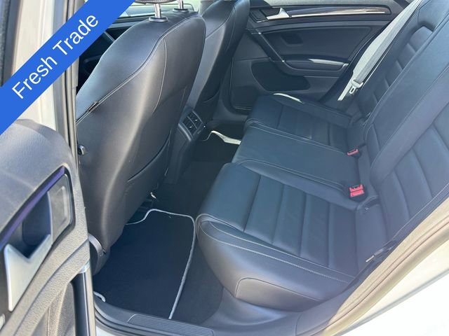 Used 2017 Volkswagen Golf R 4-Door image 10