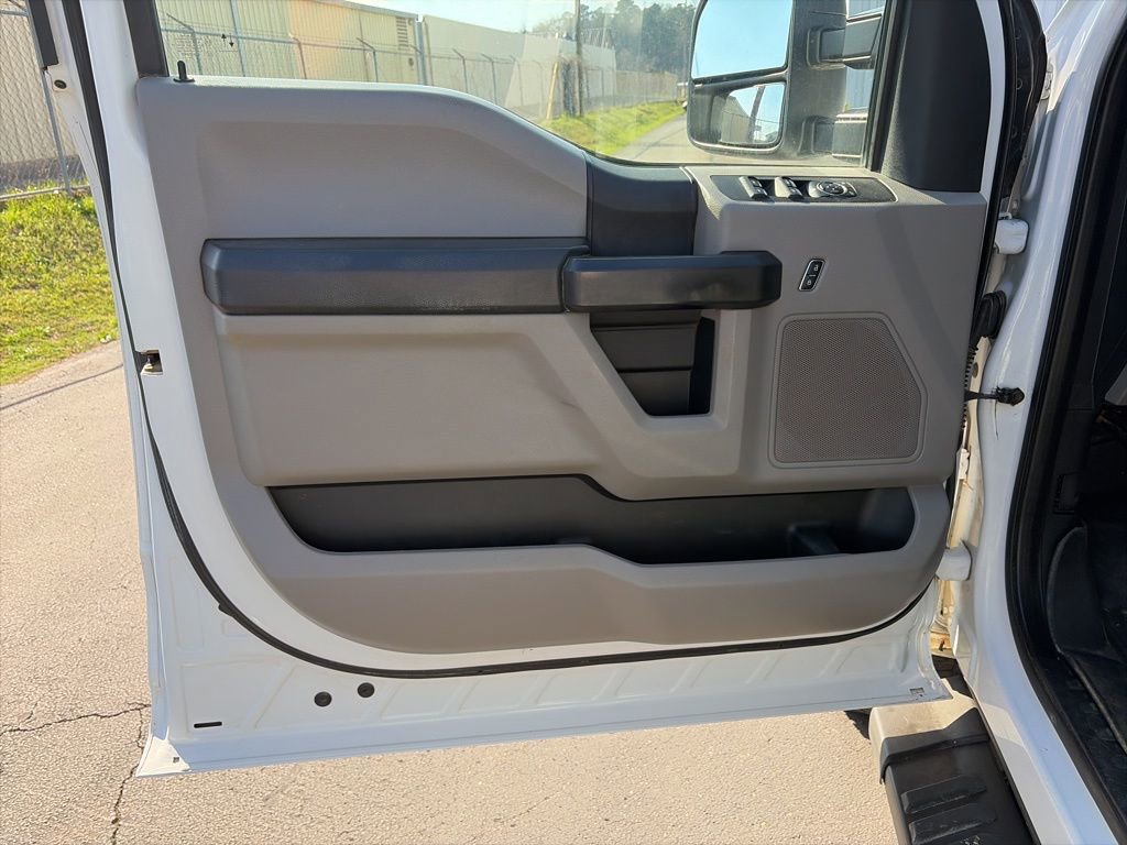 Used 2019 Ford F350 XL w/ Power Equipment Group image 13