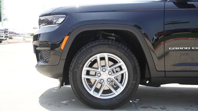 New 2026 Jeep Grand Cherokee Laredo RWD image 5