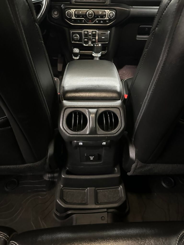 Used 2021 Jeep Wrangler Unlimited Sahara w/ Cold Weather Group image 27